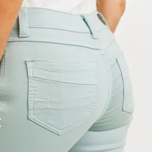 NWT Sarina Milky Green Skinny Jeans - Picture 3 of 8